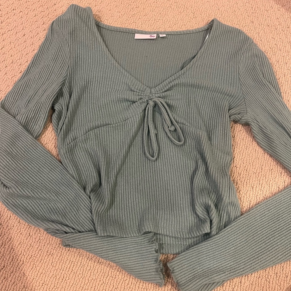 green simple top